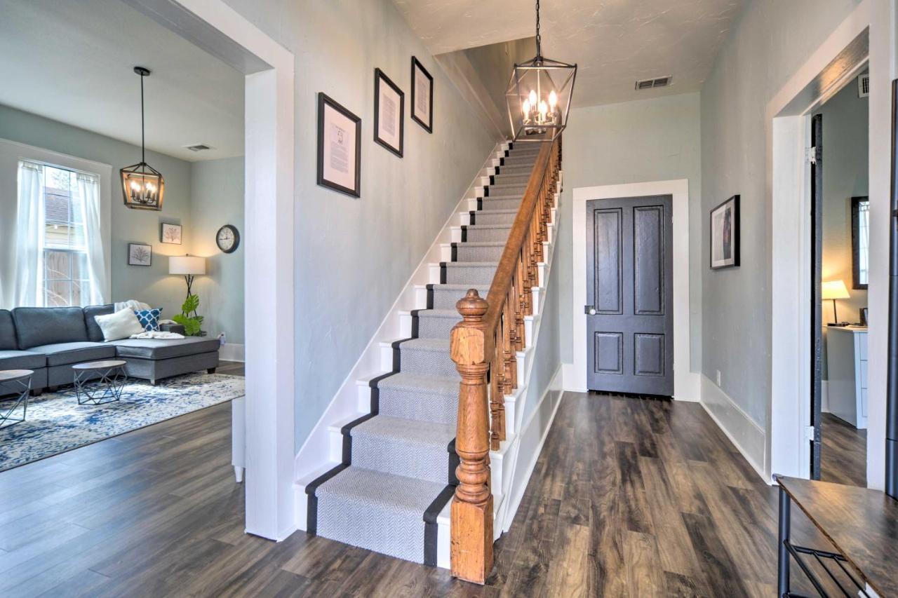 Spacious Abode, Walk To Texas Heroes Square! Gonzales Exterior photo