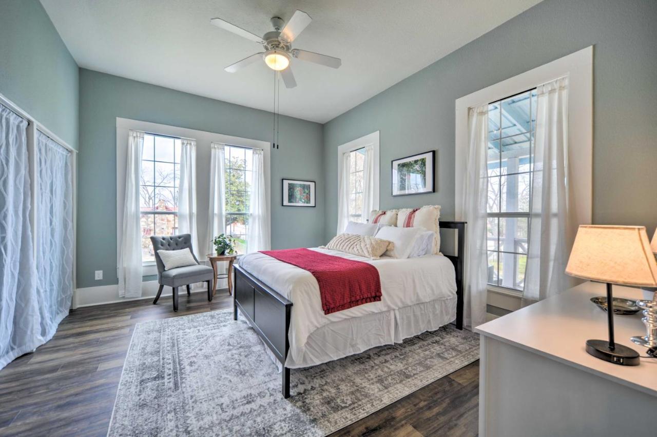 Spacious Abode, Walk To Texas Heroes Square! Gonzales Exterior photo