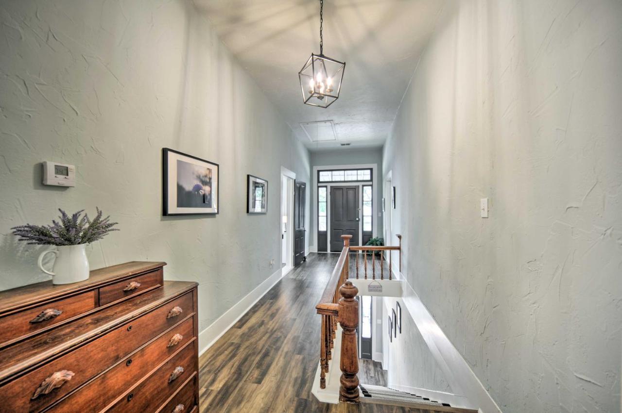 Spacious Abode, Walk To Texas Heroes Square! Gonzales Exterior photo
