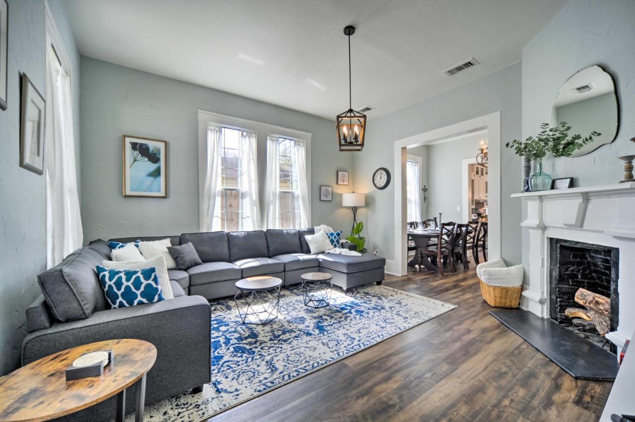 Spacious Abode, Walk To Texas Heroes Square! Gonzales Exterior photo
