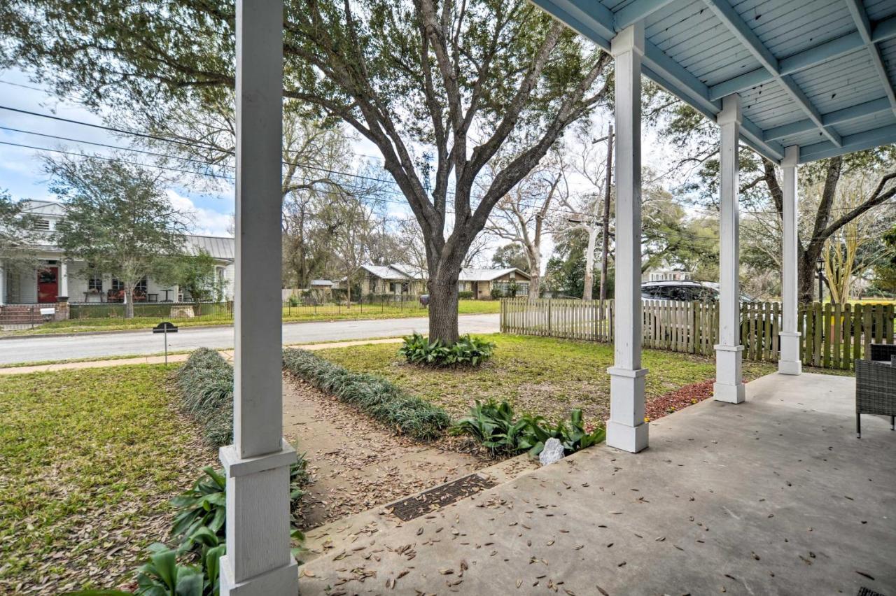 Spacious Abode, Walk To Texas Heroes Square! Gonzales Exterior photo